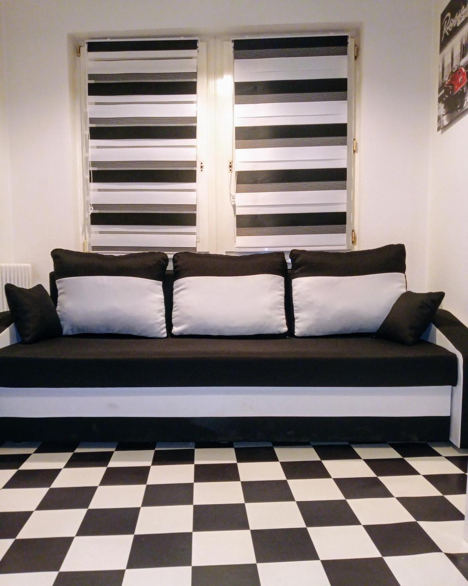Good Located Subway U6 Appartement *