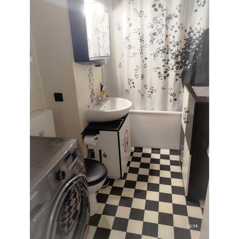Appartement Good Located Subway U6 Berlijn